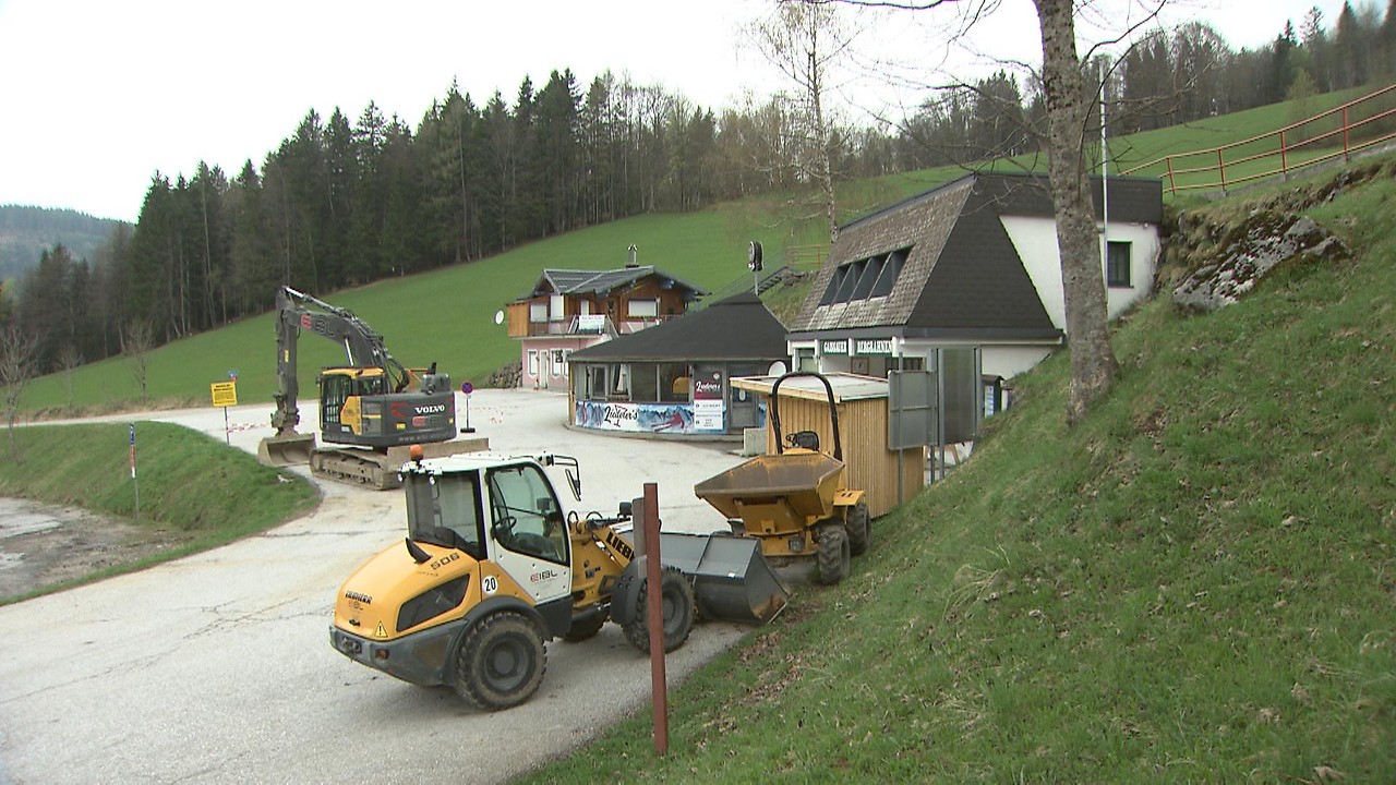 Excavators for demolition work Lifte Gaißau-Hintersee